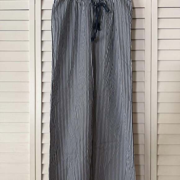 Edikted Tops - Edikted Women's Blue and White Trousers